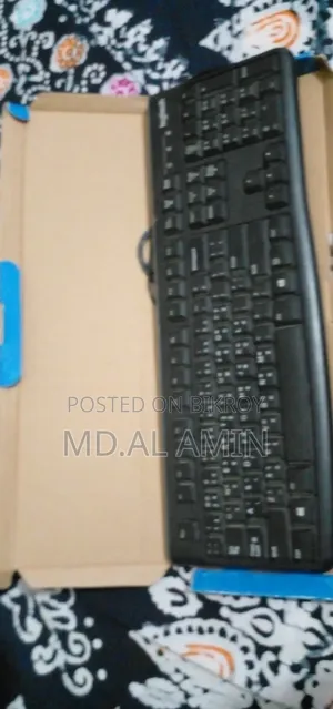 কিবোর্ড বিক্রয়ের জন্য।