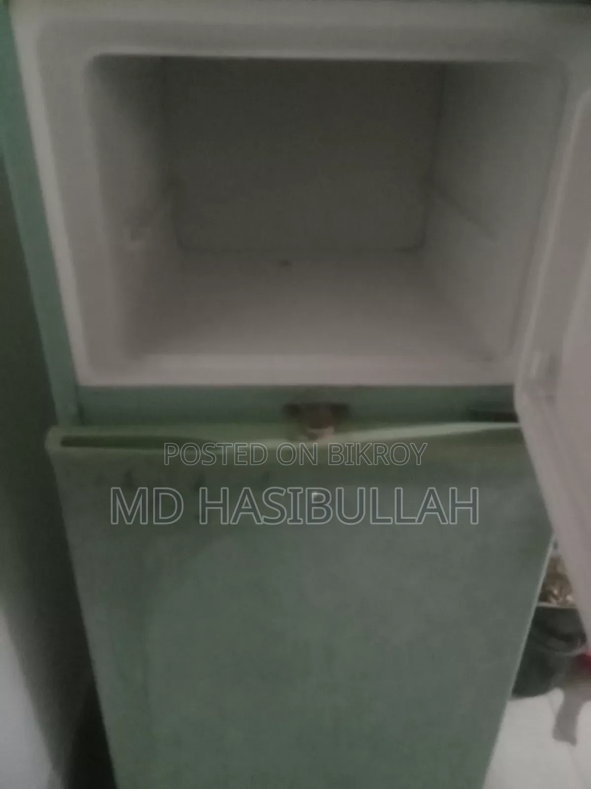 Samsung Fridge - Good condition, fully operational
