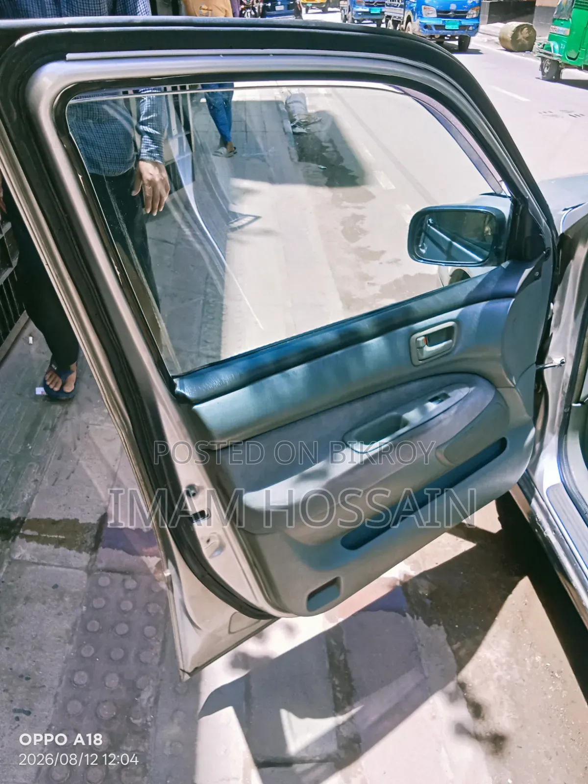 Toyota Vista 2000 Silver