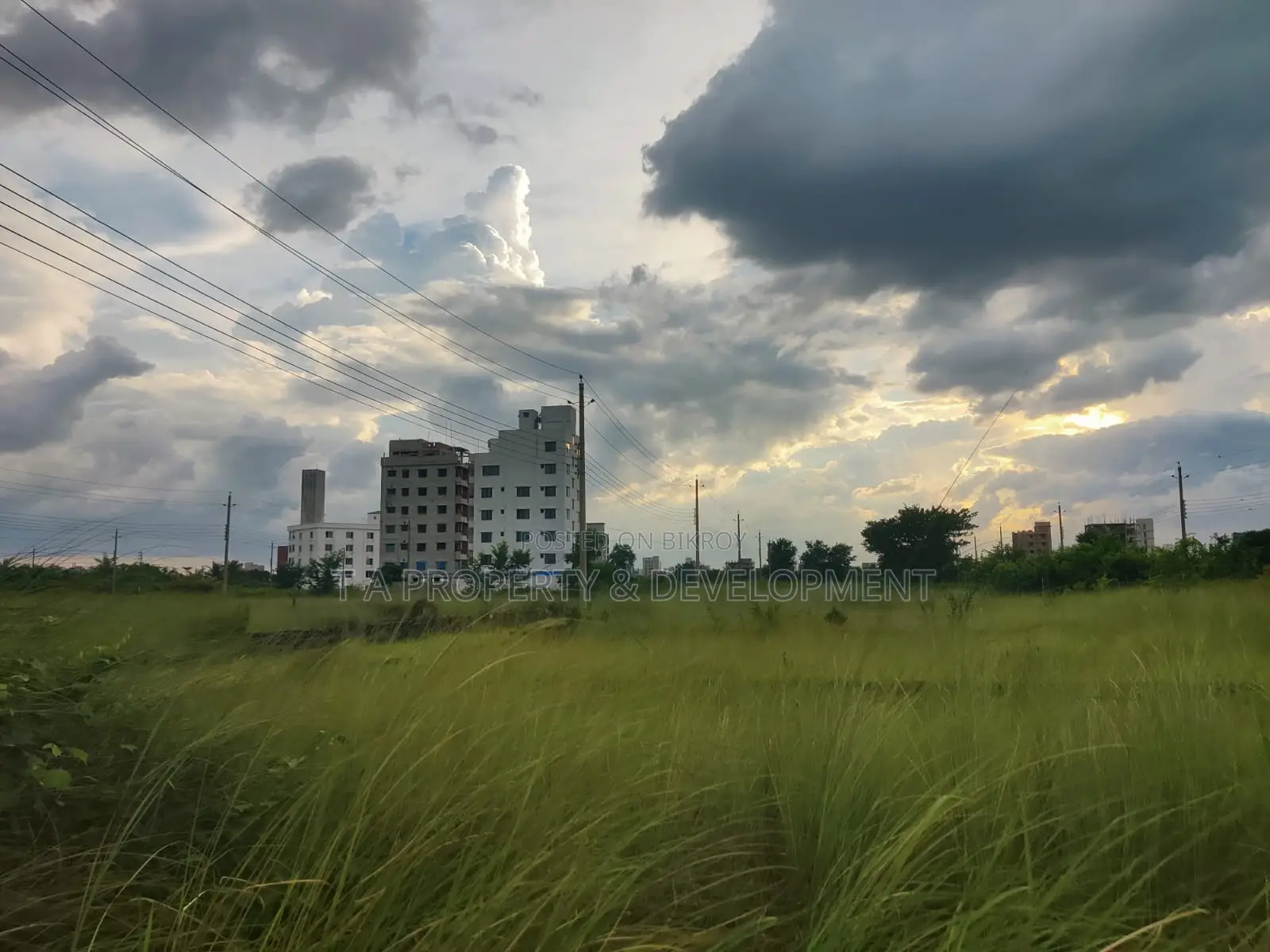 সাউথ ফেসিং ১০ কাঠা প্লট সেল এন ব্লক