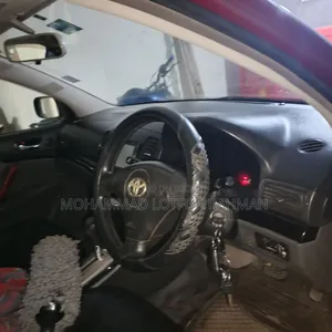 টয়োটা অ্যালিওন ২০০৪ লাল
