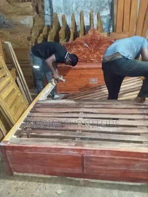 পুরাতন পালং আকাশি কাটের খাট