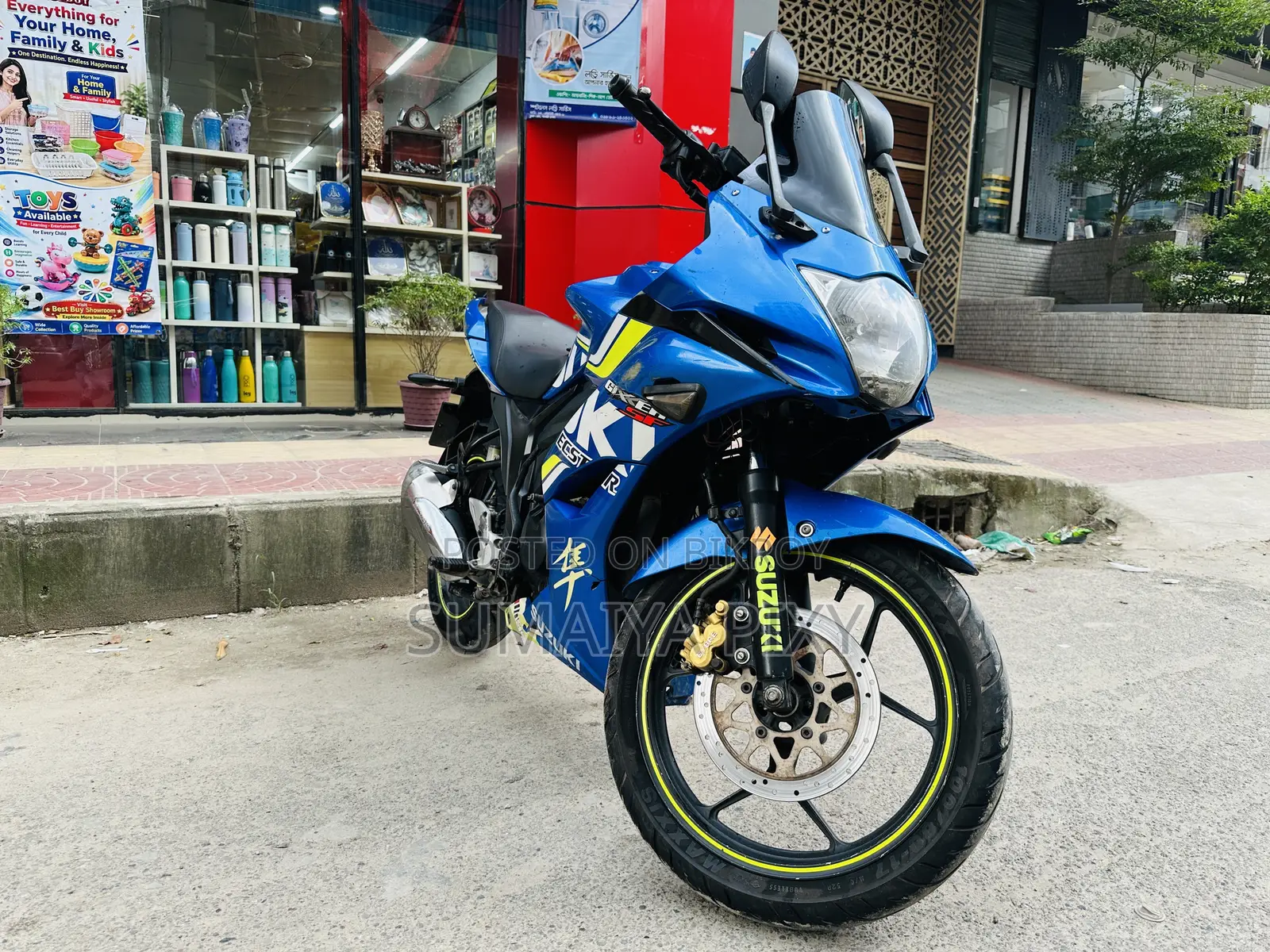 সুজুকি জিক্সার এসএফ ২০১৮ নীল
