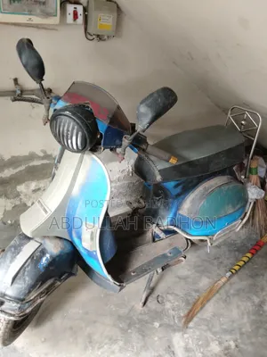 মোটরসাইকেল ২০০২ নীল