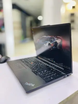 Laptop Lenovo ThinkPad E16 G1 16GB Intel Core i7 SSD 512GB