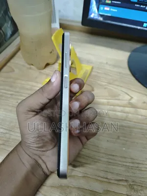 Infinix Hot 30i 128 GB Yellow