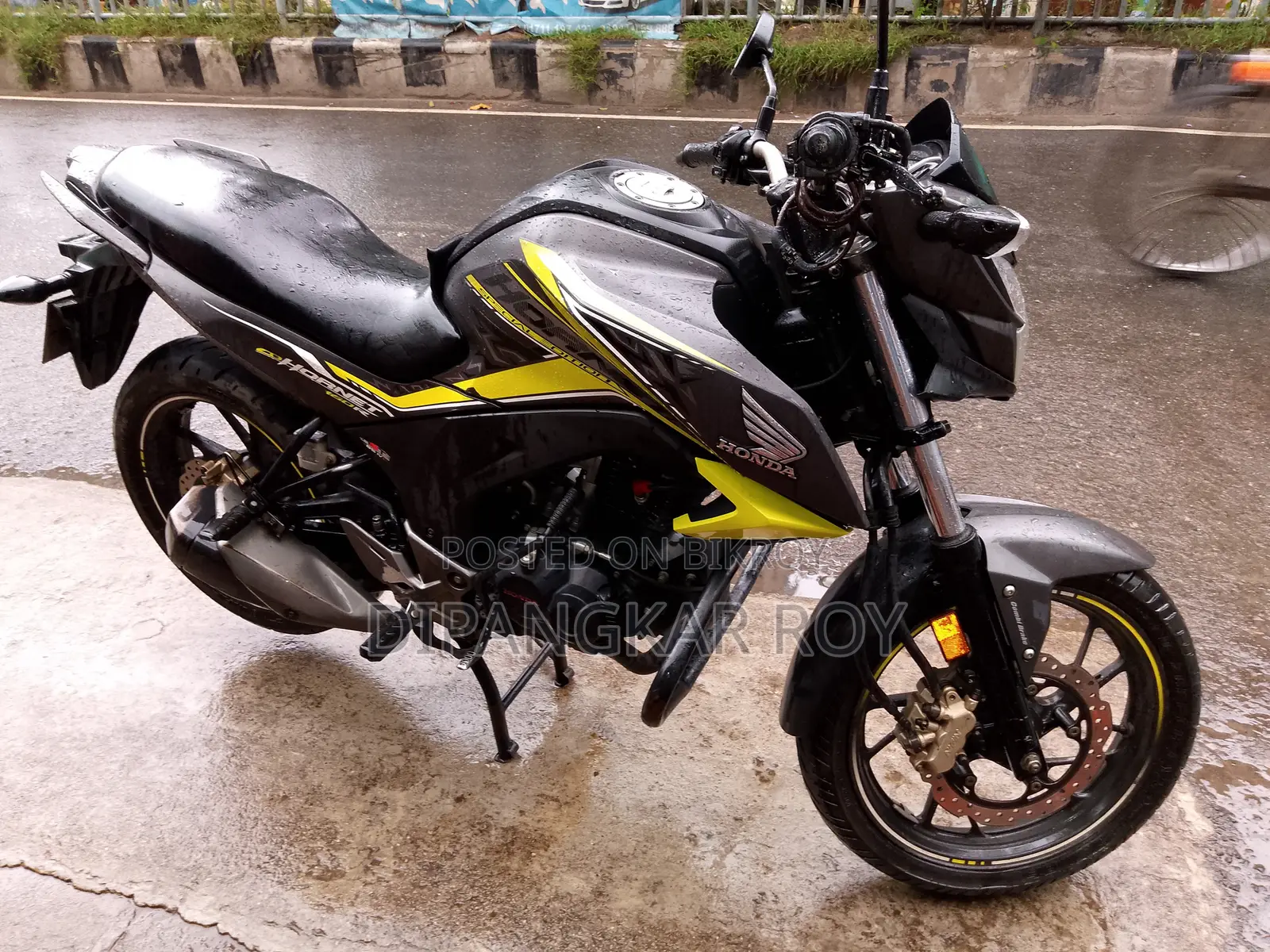 Honda Hornet 2020 Gray