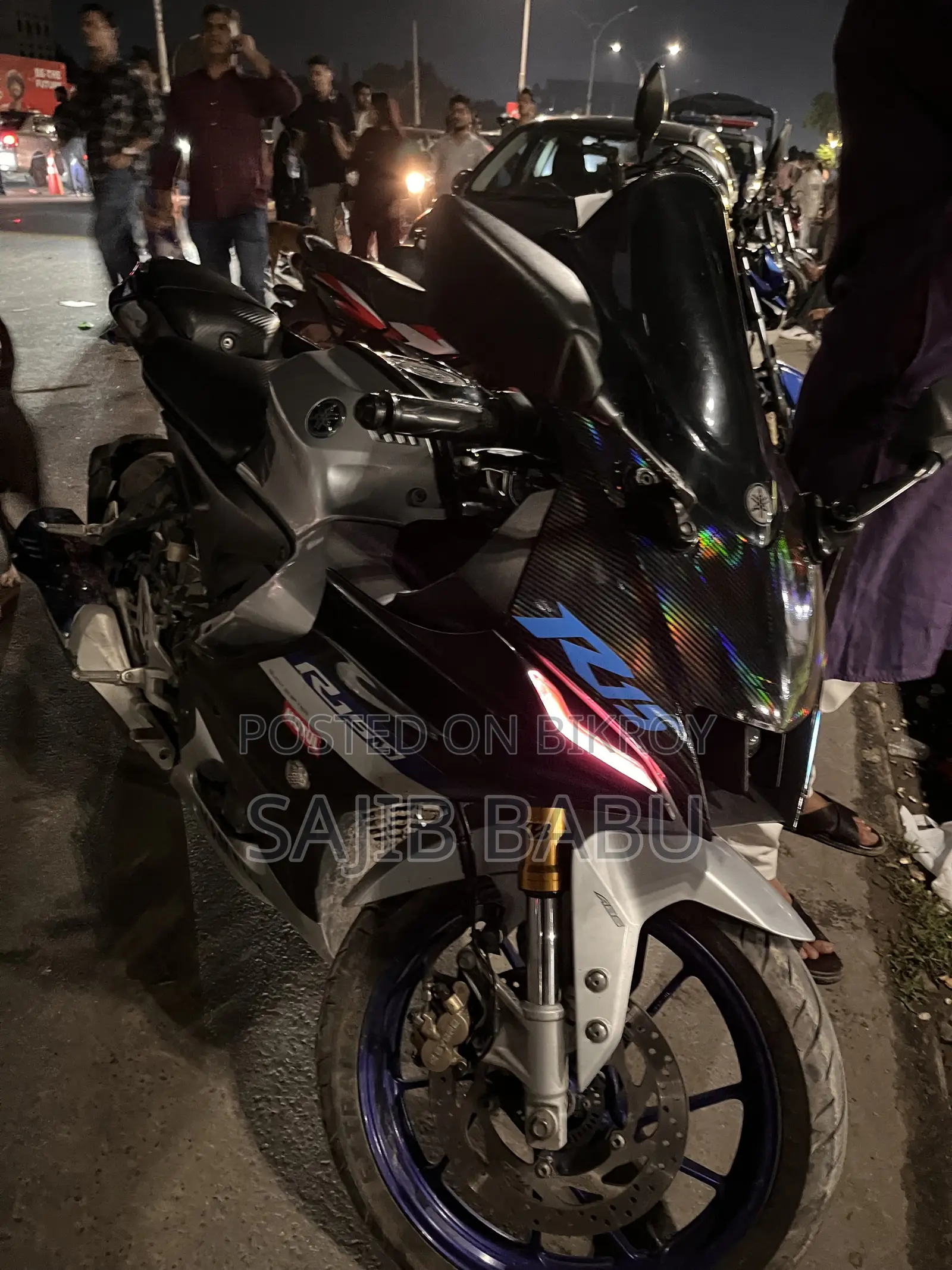 Yamaha R15M 2022 Silver