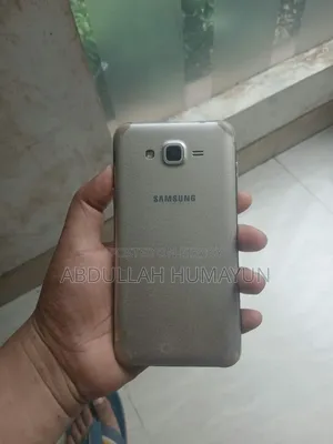 Samsung Galaxy J7 16 GB Silver