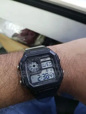 স্কেমি ব্র্যান্ড নিউ ঘড়ি বিক্রি হবে