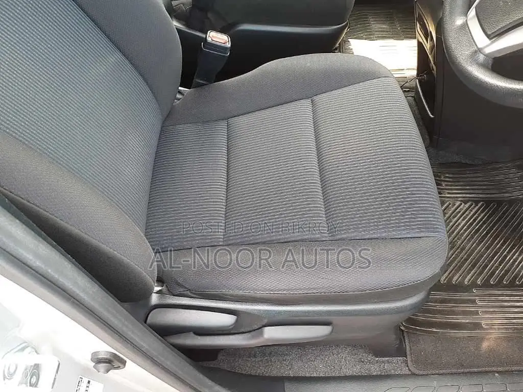 Toyota Noah 2.0 FWD (8 Seater) 2021 Silver