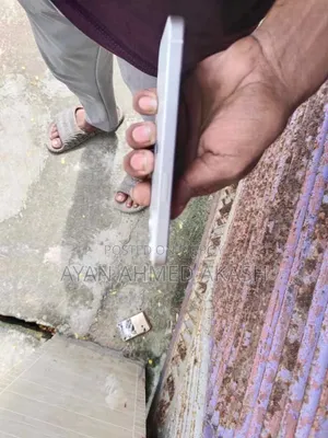 অ্যাপল আইফোন ১৪ ২৫৬ জিবি হোয়াইট