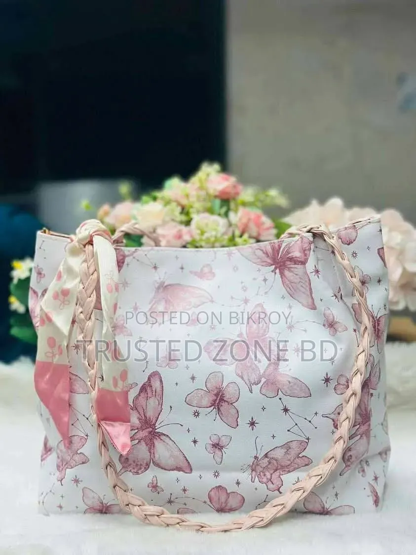 স্টাইলিশ লেডিস ব্যাগ