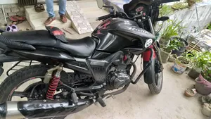 হিরো হাঙ্ক ২০১৫ ব্ল্যাক