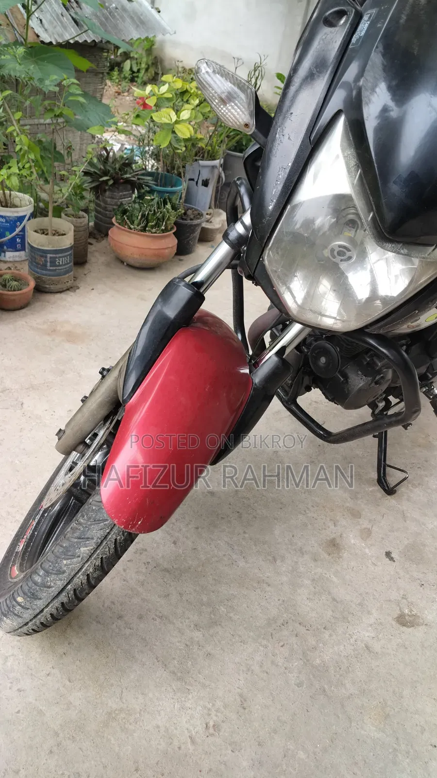 হিরো হাঙ্ক ২০১৫ ব্ল্যাক