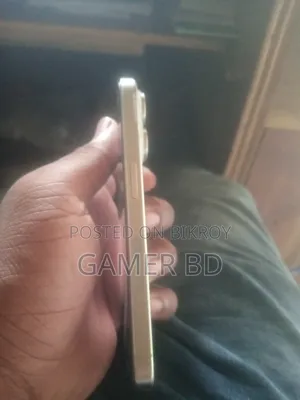 অ্যাপল আইফোন ১৫ প্রো ১২৮ জিবি সাদা