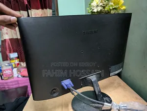 Desktop Computer Samsung 4GB Intel Core i3 SSD 128GB