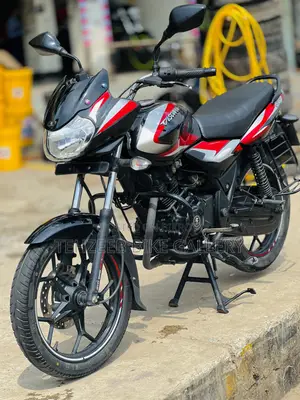 Bajaj Discover 125 2021 Black
