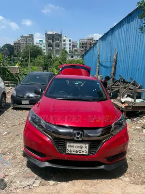 হোন্ডা ভেজেল ১.৫ হাইব্রিড ফোর হুইল ড্রাইভ ২০১৬ লাল