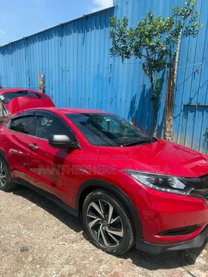 হোন্ডা ভেজেল ১.৫ হাইব্রিড ফোর হুইল ড্রাইভ ২০১৬ লাল