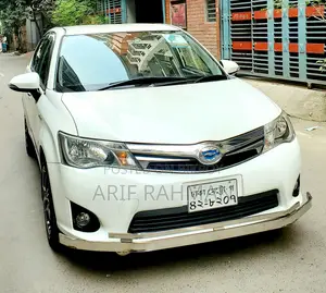 Toyota Axio 1.5 Hybrid 2WD 2014 Pearl