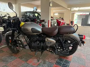 Royal Enfield Classic 350 2025 Gray