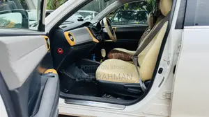 Toyota Axio 1.5 Hybrid 2WD 2014 Pearl