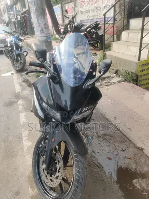 ইয়ামাহা আর১৫ ভি৩ ২০২৩ ব্ল্যাক