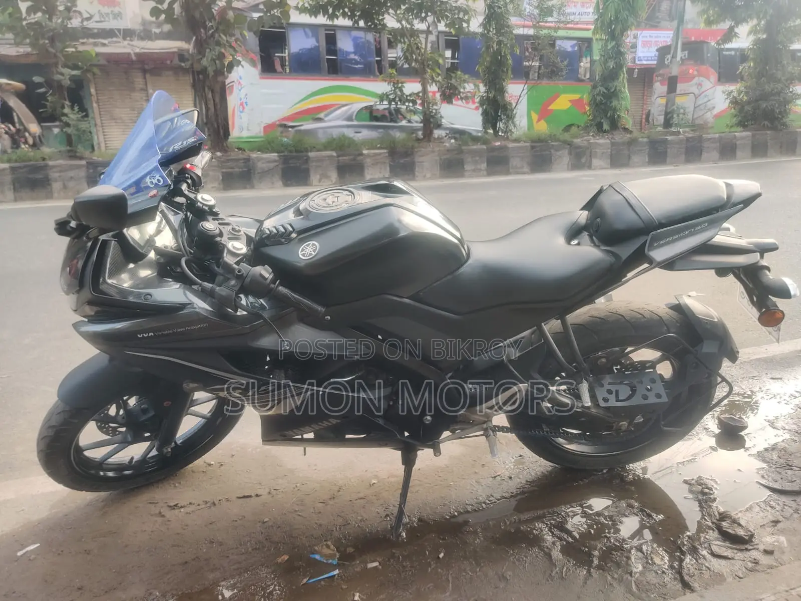 ইয়ামাহা আর১৫ ভি৩ ২০২৩ ব্ল্যাক