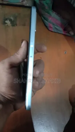 Vivo Y21 64 GB White