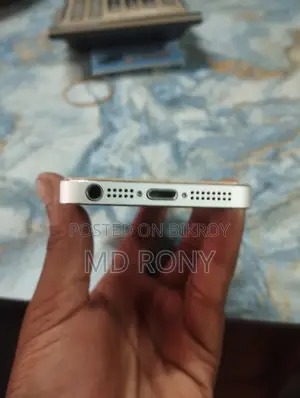 Apple iPhone 5s 32 GB Silver