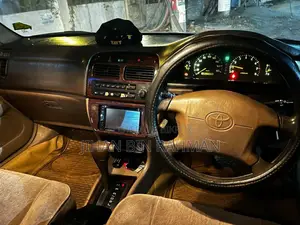 টয়োটা ভিস্তা ১৯৯৬ সবুজ
