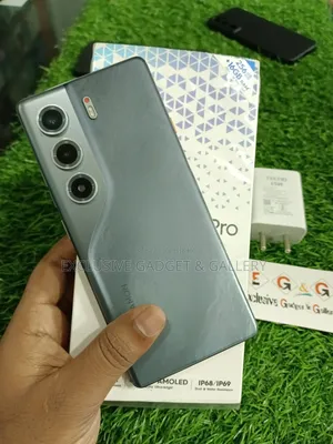 Tecno Camon 40 Pro 4G 256 GB Black