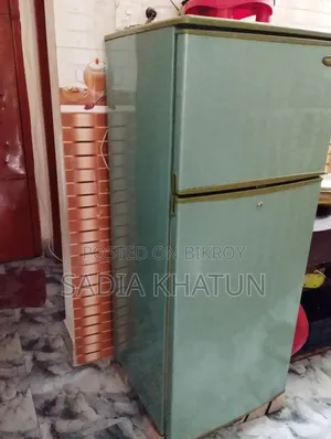 For a family of 4/5. No problems at all. Clean and looks like new.