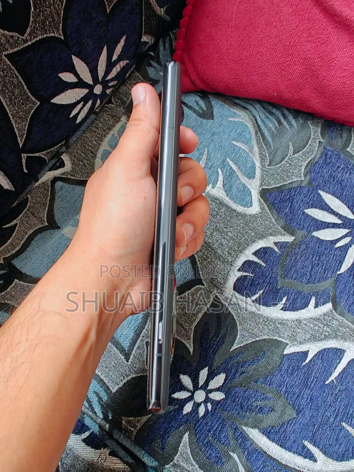 ওয়ানপ্লাস ১২ ২৫৬ জিবি কালো