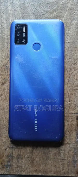 টেকনো স্পার্ক ৬ এয়ার ৬৪ জিবি নীল