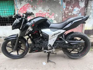 TVS Apache RTR 160 4V 2022 Black