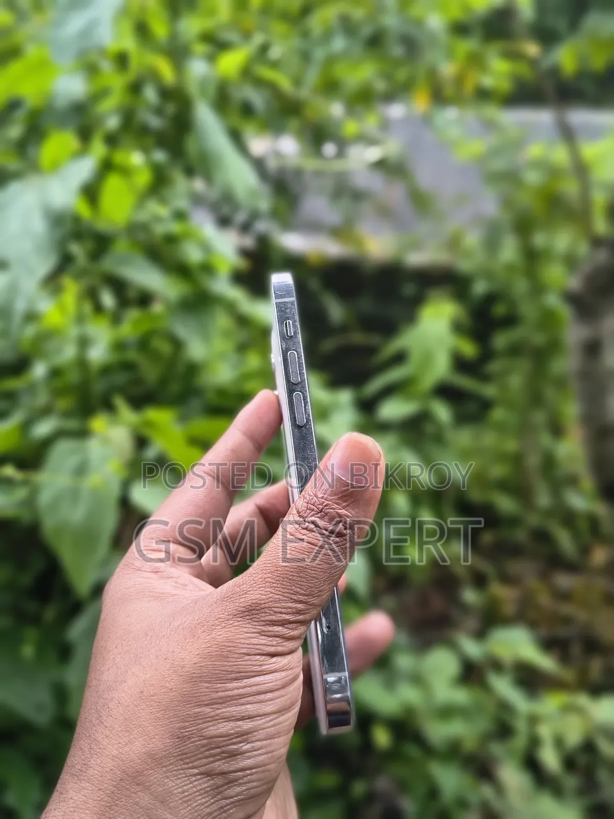অ্যাপল আইফোন ১২ প্রো ১২৮ জিবি হোয়াইট