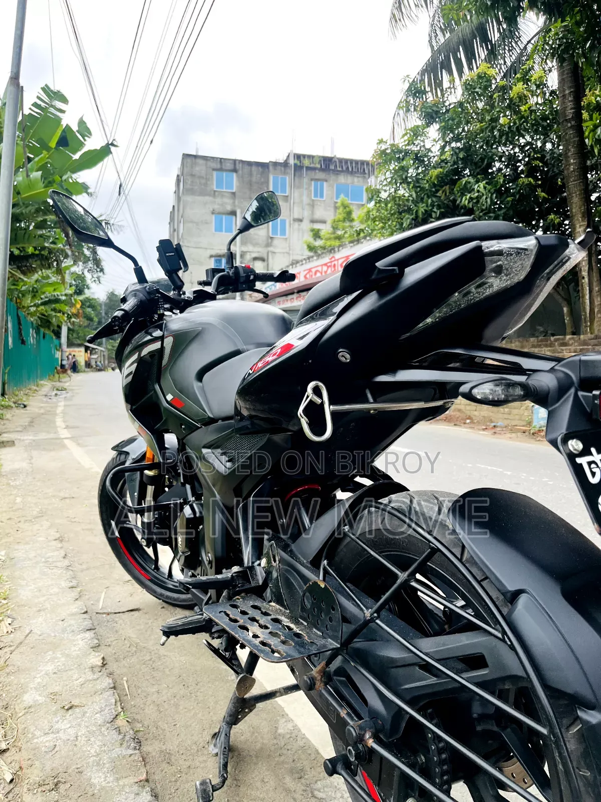 নিউ বাজাজ পালসার এন১৬০ ২০২৬ ব্ল্যাক