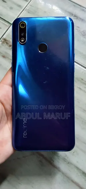 রিয়েলমি ৪ জিবি ব্লু