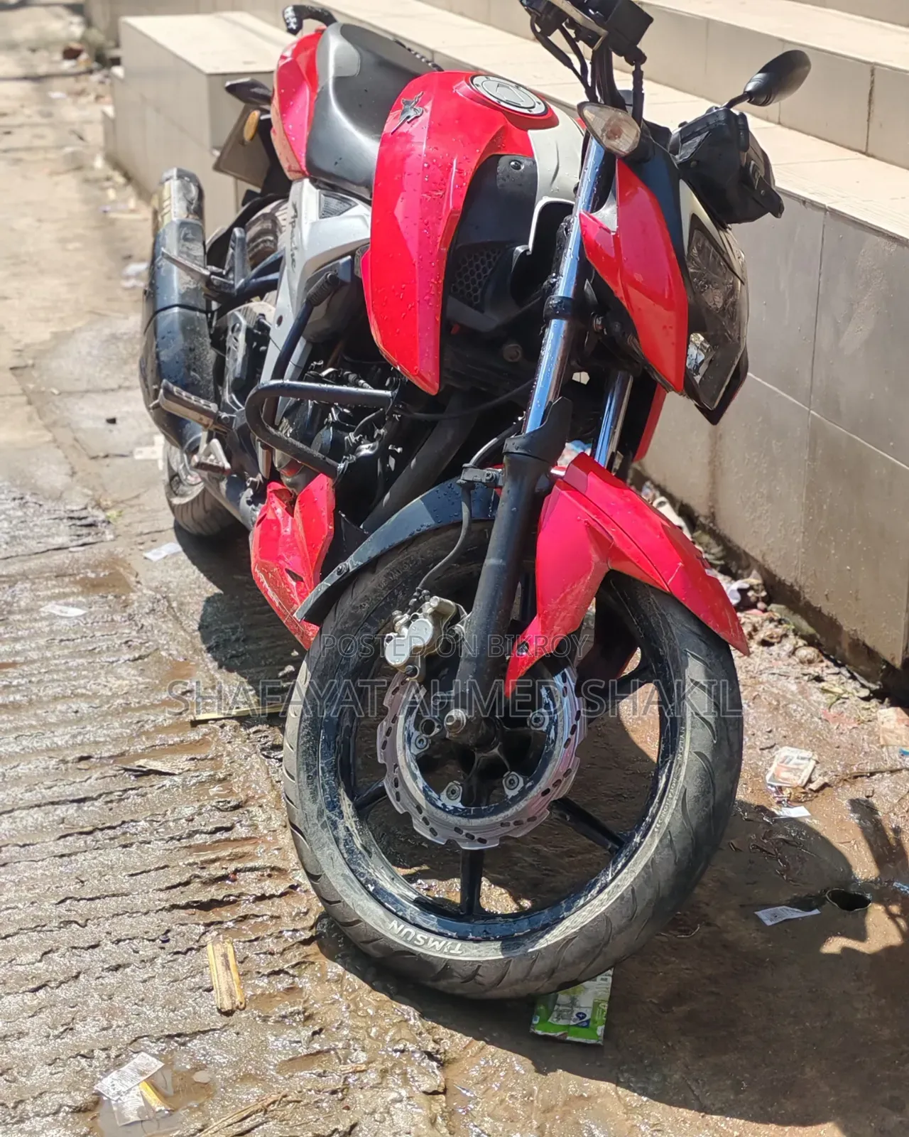 TVS Apache RTR 160 4V 2021 Red