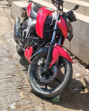 TVS Apache RTR 160 4V 2021 Red