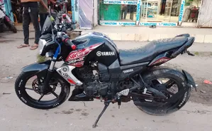 যামাহা এফজেড ২০১৬ কালো