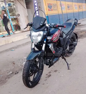 যামাহা এফজেড ২০১৬ কালো