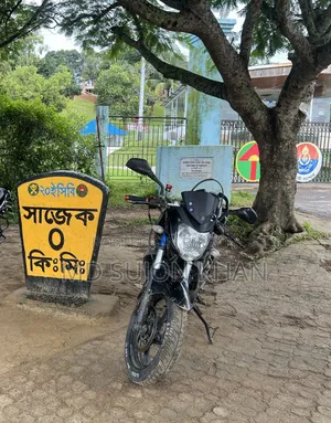 যামাহা এফজেড ২০১৬ কালো