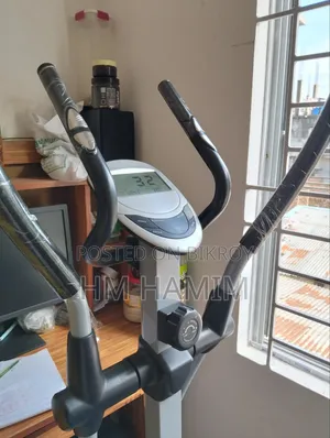 Cross Trainer