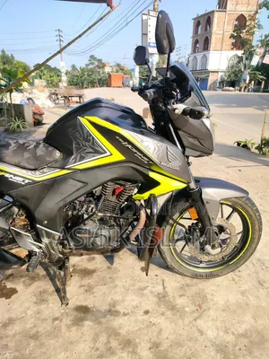 হোন্ডা হর্নেট ২০২১ সবুজ