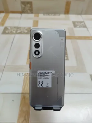 Tecno Pova Curve 256 GB Silver