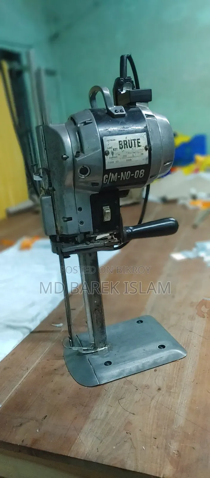 গার্মেন্টস কাটিং মেশিন ১০ ইঞ্চি