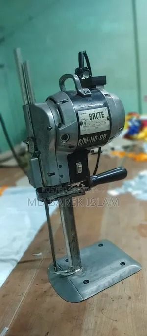 গার্মেন্টস কাটিং মেশিন ১০ ইঞ্চি